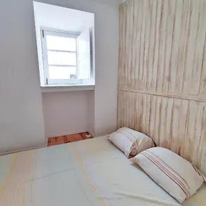 Appartamento Small Lovely, Lisbona