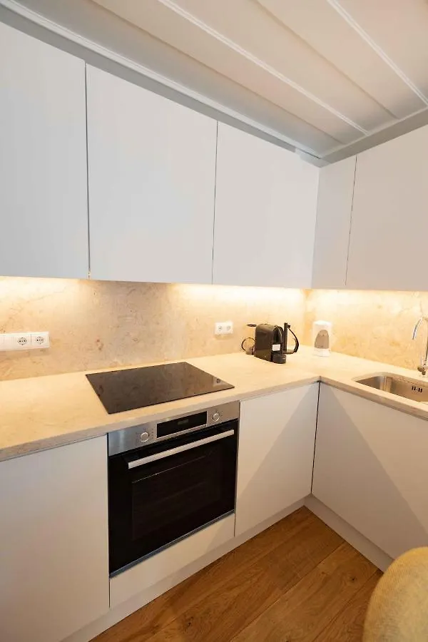 New Lisbon Center Apartment