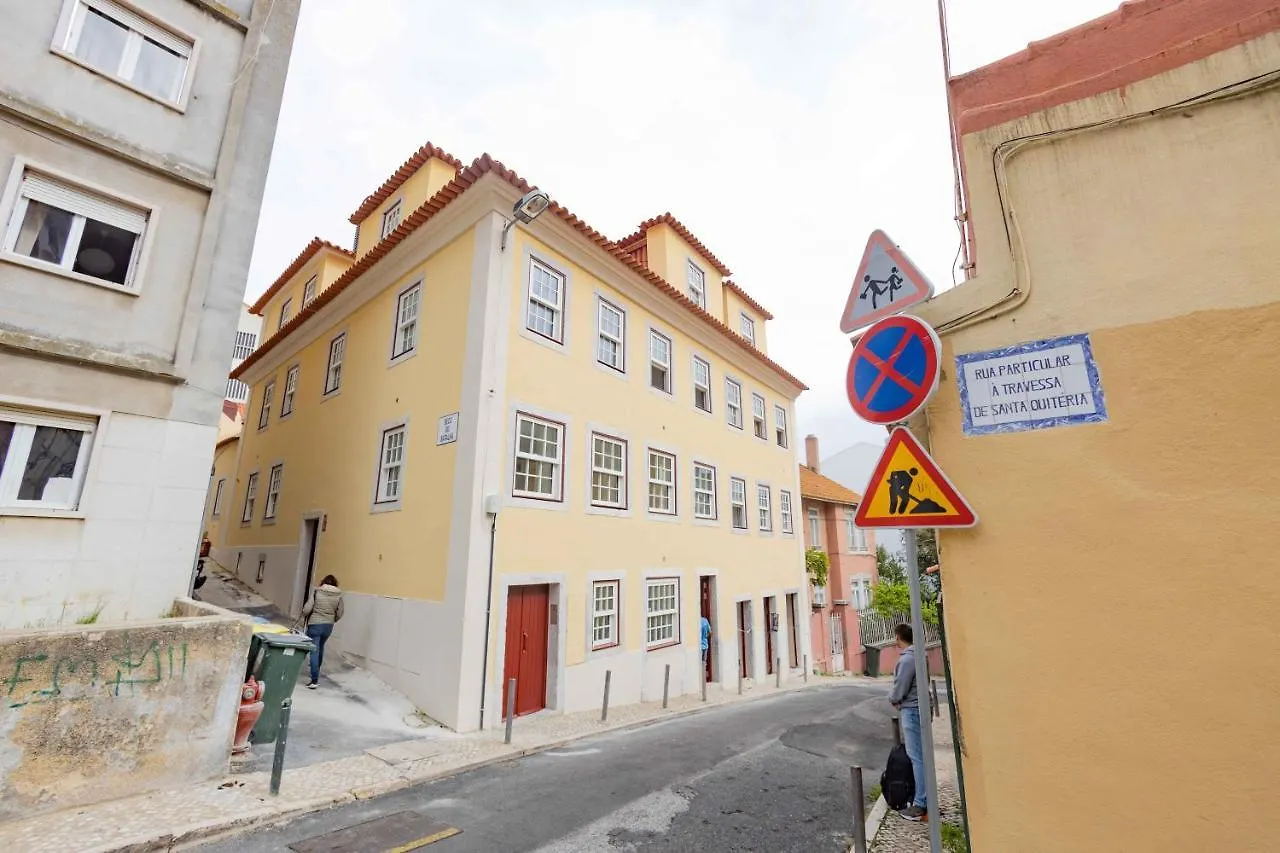 New Lisbon Center Apartment